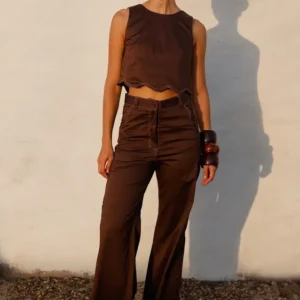 Pompousa Blusa Almendra Café
