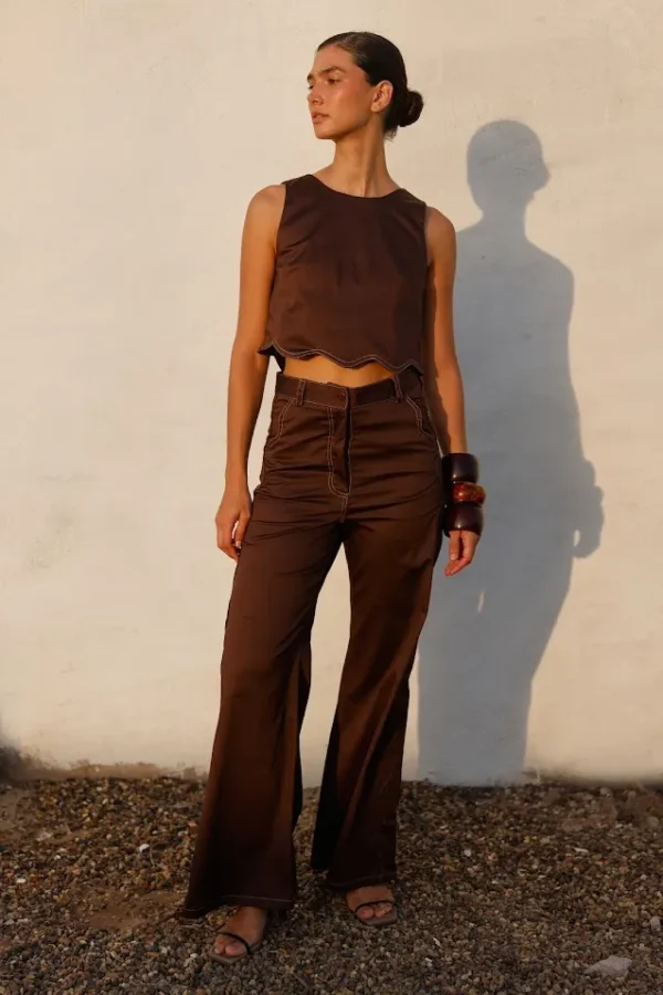 Pompousa Blusa Almendra Café